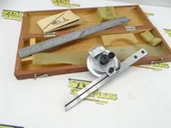 MITUTOYO UNIVERSAL BEVEL PROTRACTOR 6