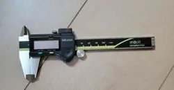 FINAL PRICE MITUTOYO DIGITAL CALIPER CD 10CX W  HOLD