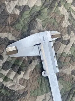 MEASURING CALIPER