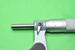MITUTOYO 126-138 SCREW