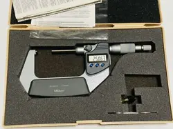 MITUTOYO OMV-50M MEASUREMENT RANGE: 25 TO 50 LINEAR DIGITAL MICROMETER