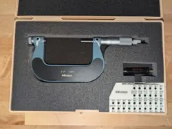 MITUTOYO 126-139 MICROMETER 2