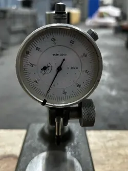 MITUTOYO DIAL GAGE