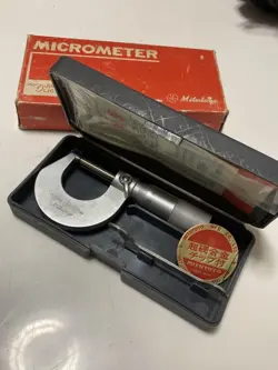 M210-25 EXCELLENT CONDITION