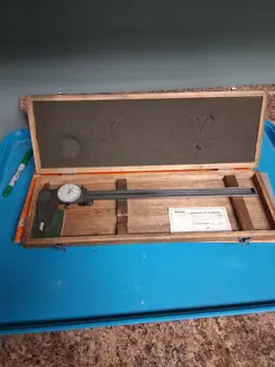 MITUTOYO 12 INCH DIAL CALIPER 505-645-50 WITH WOODEN CASE, MADE IN JAPAN. READ