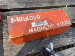 MITUTOYO 7010S MAGNETIC BASE STAND WITH INDICATOR MOUNT ARM HOLDER JAPAN, W/BOX