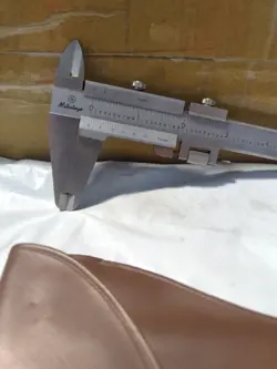 MITUTOYO VERNIER CALIPER W/ FINE ADJUST RANGE 9”  1/128” 1/1000” ORIGINAL CASE