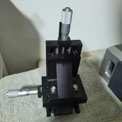 THORLABS  LINEAR POSITIONING STAGE W/ MITUTOYO 1/2