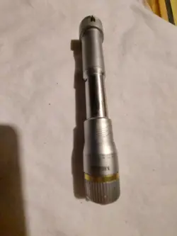 TRI MIC HOLE