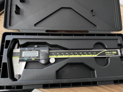 ELECTRONIC CALIPER INSIDE
