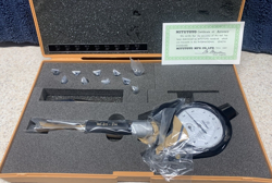 TOOLS: MITUTOYO 511-212