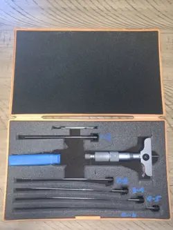 VG MITUTOYO 129-128 DEPTH MICROMETER 0-6” (2.5” BASE) COMPLETE SET DMC 2.5-6