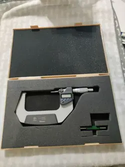 MITUTOYO 293-333-30 COOLANT PROOF MICROMETER, 3-4
