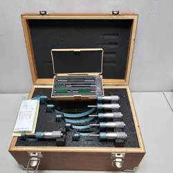 MITUTOYO MICROMETER SET  0-6 IN,  MINTY FROM ESTATE