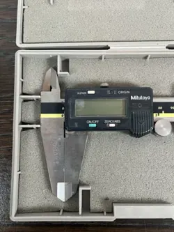 DIGITAL CALIPER 500-173