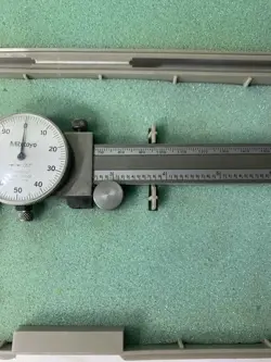 DIAL CALIPER W/