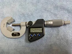 LCD MICROMETER .4-1