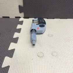 MICROMETER MEASURING