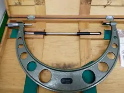 OUTSIDE MICROMETER MEASURING