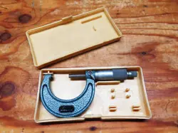 MITUTOYO MICROMETER 103-138 M110-50 25-50 0.01MM CONTROL 6K0914D-