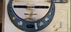 8-9″
