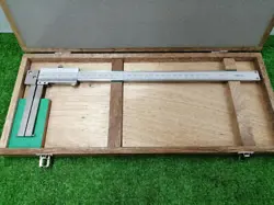30 536