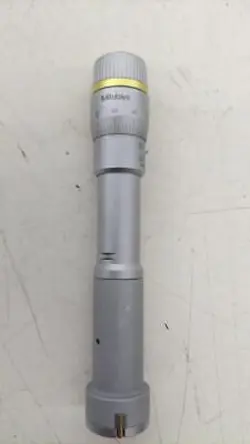 HOLE TEST MODEL NO.  25 30 MITUTOYO
