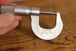 MITUTOYO MICROMETER