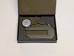 MITUTOYO 7322 FLAT ANVIL DEEP THROAT THICKNESS TOOL GAUGE 001
