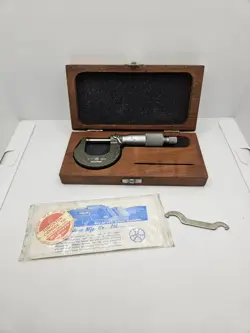 MITUTOYO 103-260 0-1” .0001” OUTSIDE MICROMETER IN WOODEN CASE