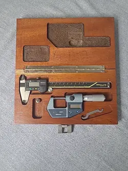 500-474 DIGITAL MICROMETER