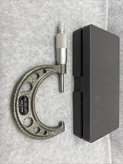 MITUTOYO MICROMETER  103-217  **PRE-OWNED**