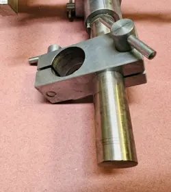 MICROMANIPULATOR
