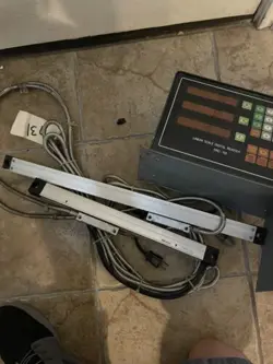 MITUTOYO DRO-103 DIGITAL READOUT WITH 2 SCALES
