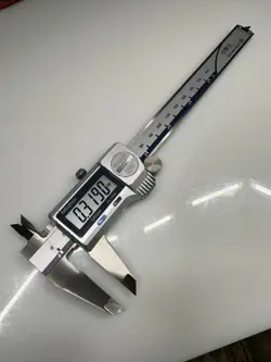 MITUTOYO 500-752-20 DIGITAL COOLANT PROOF CALIPER CD-P6