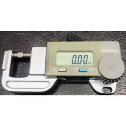 MITUTOYO QUICK MINI MICROMETER DIGITAL MEASURING PK-1012 700-117 0-12MM JAPAN