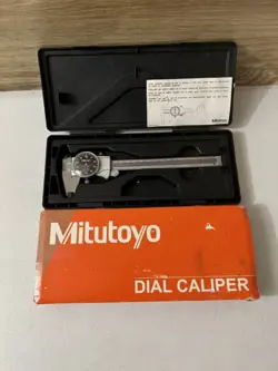 MITUTOYO 505-742-56 DIAL CALIPER WITH CASE ~ **CRACKED LENS**