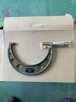 MITUTOYO MICROMETER 125-150MM