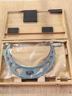 MITUTOYO MICROMETER GMA-250