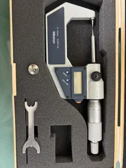 MITUTOYO DIGITAL POINT MICROMETER