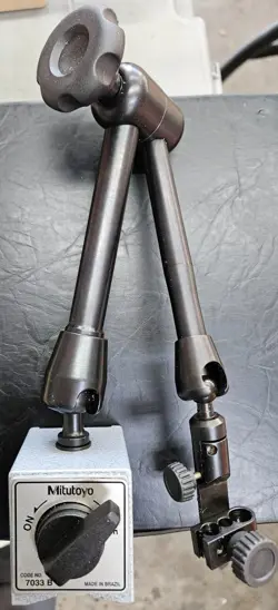 MITUTOYO TEST INDICATOR WITH BASE