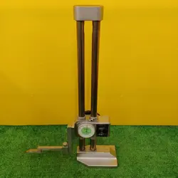 HEIGHT GAUGE –