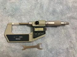 MITUTOYO 422-341 DIGITAL BLADE MICROMETER 0-1