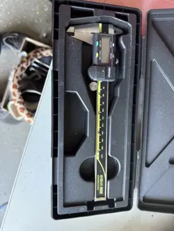 MITUTOYO DIGITAL CALIPER 99MAD027M3