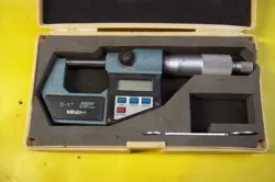 MITUTOYO  0-1 DIGITAL MICROMETER