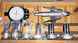 MITUTOYO BORE GAUGE