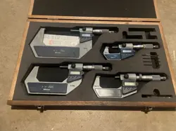 4]MITUTOYO DIGITAL MICROMETER