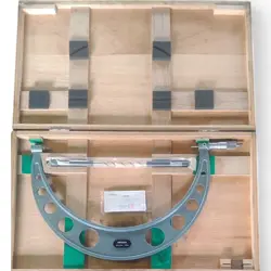 TOOL WITH WOODEN