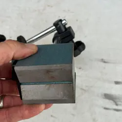 MITUTOYO MAGNETIC BASE