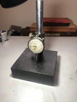 6X6X2” GRANITE FINE ADJUST HEIGHT COMPARATOR STAND W/ MITUTOYO 2413 INDICATOR